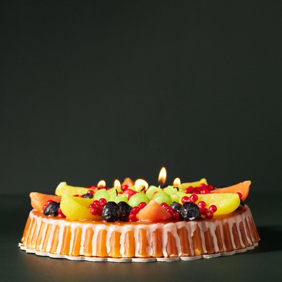 Anthropologie Italian Fruit-Topped Cake Flan Dessert-Shaped Wax Candle - Picture 2 of 14